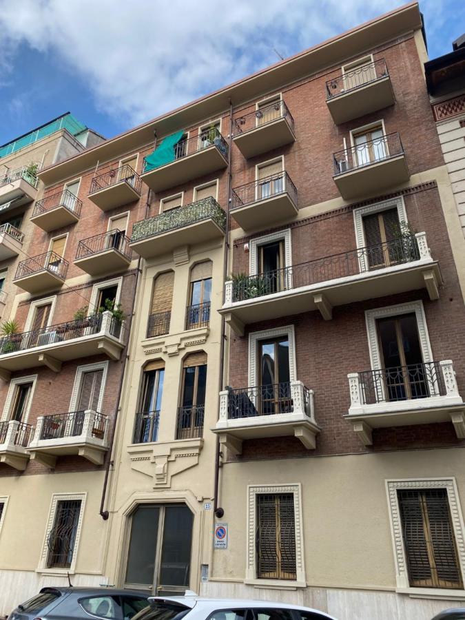 Apartamento casa liberty Di&Pi Turín Exterior foto